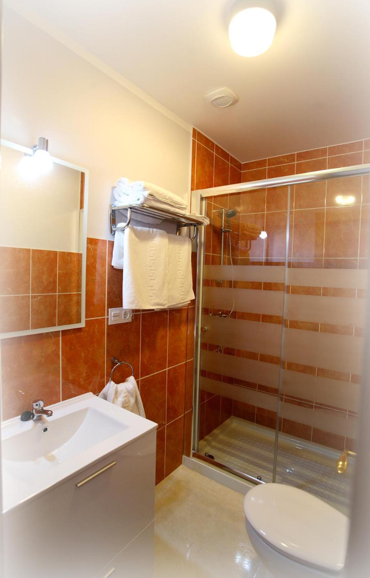 Apartamentos Fermin Cangas de Onís Exterior photo